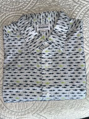 Haggar Men's Light Gray Polo with Black and Lime Shark Pattern